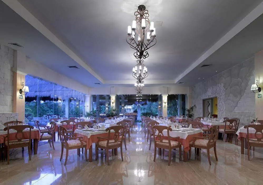 Szálloda The Royal Suites Yucatan By Palladium Akumal