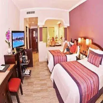 Szálloda The Royal Suites Yucatan By Palladium Akumal